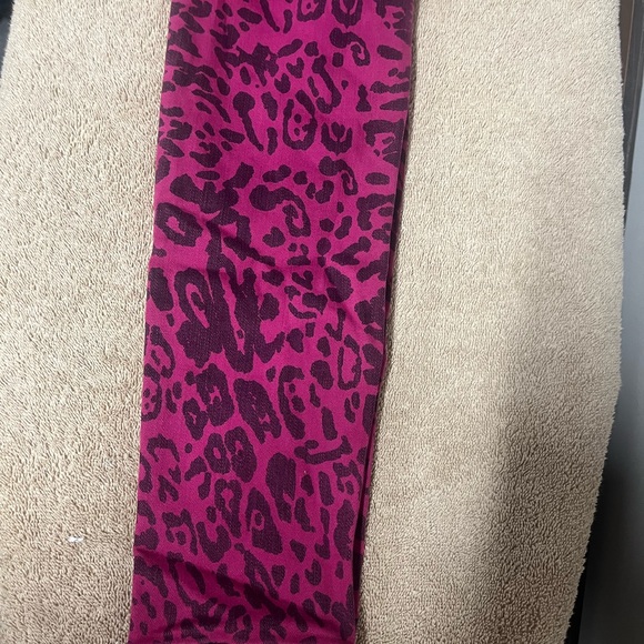 Hudson Pink Leopard Print Skinny Jeans - Picture 3 of 3